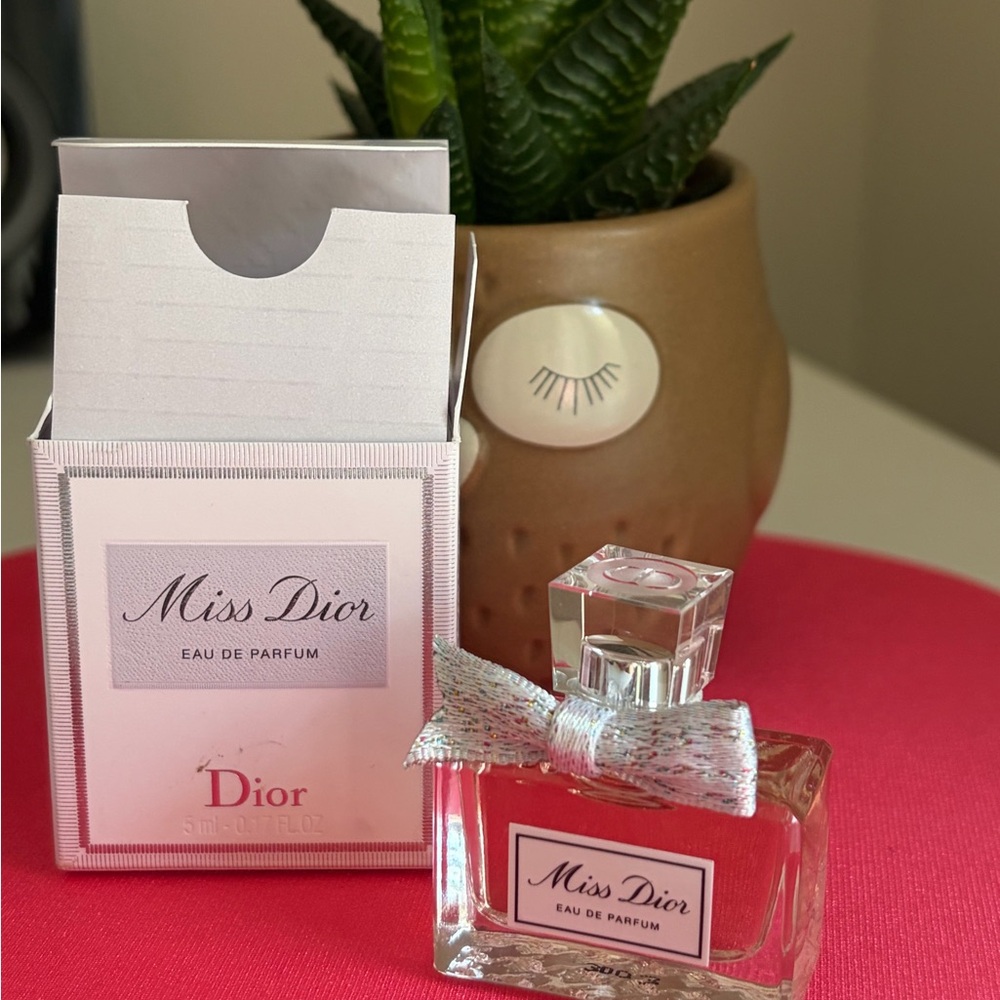 Dior Miss Dior Eau de Parfum - 5ml - 0.17 FL OZ, travel/mini size.